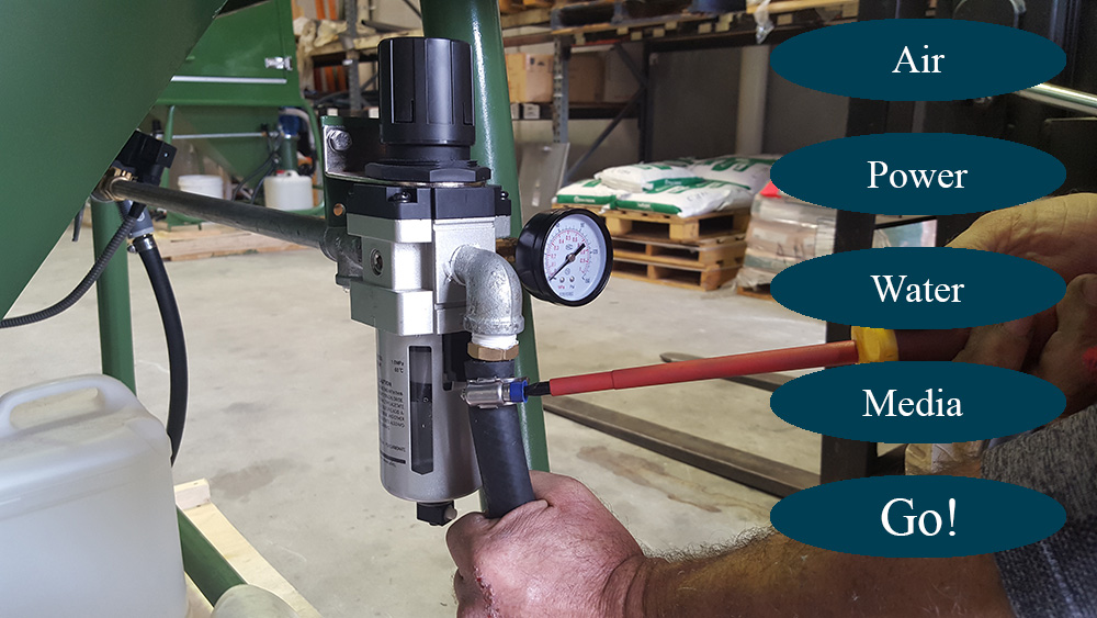 Installation of a wet vapour blast unit